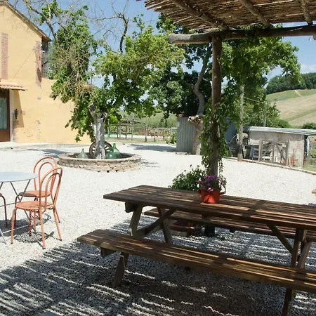 Brotafalchi Agriturismo *