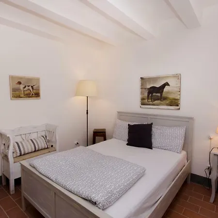 Brotafalchi Agriturismo Lantgård *